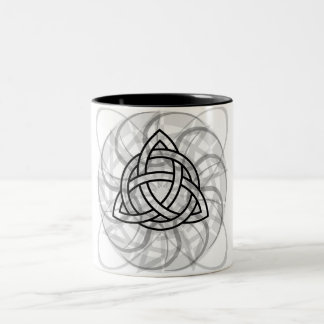 Taza Bicolor Tatuaje tribal de Triquetra