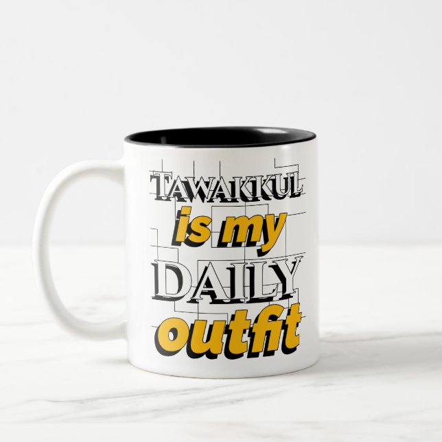 Taza Bicolor Tawakkul Es Mi Equipo Diario Mug (Izquierda)