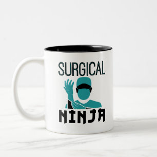 Taza Bicolor Tecnólogo técnico quirúrgico Ninja Scrub