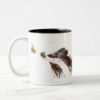 Taza Bicolor Tejón y una abeja del manosear
