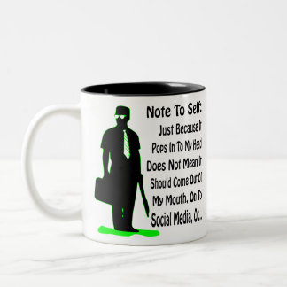 Taza Bicolor Tenga En Cuenta Que Solo Porque Se Pone En Mi Cabe