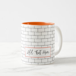 Taza Bicolor Texto clásico moderno en el metro de arquitectura
