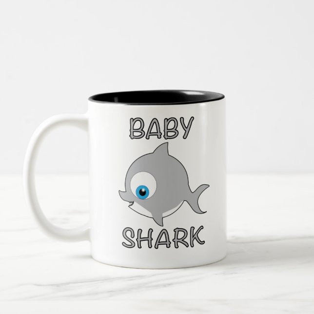 TAZA BICOLOR TIBURÓN DEL BEBÉ (Izquierda)