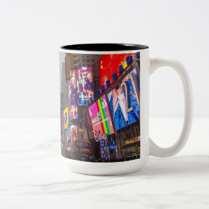 Taza Bicolor Times Square lluvioso