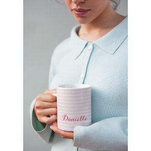 Taza Bicolor Tiras rosas modernas tipografía de nombre elegante