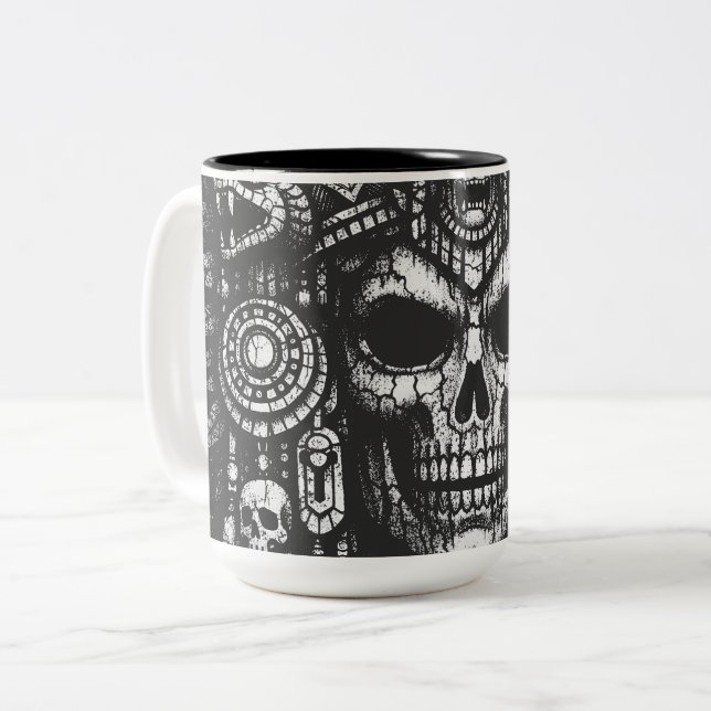 Taza Bicolor Tocado de cráneo azteca de BurnsInHell (Anverso izquierdo)
