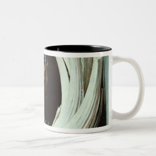 Taza Bicolor Todavía vida con los pájaros muertos, fruta y