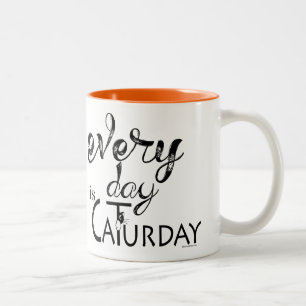 Taza Bicolor Todos los días los aficionados al gato de Caturday