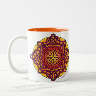 Taza Bicolor tones_ARD caliente de Mug_ del medallón céltico