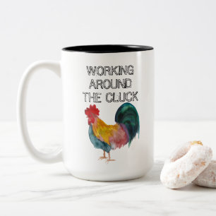 Taza Bicolor Trabajando Alrededor del Cacarreo