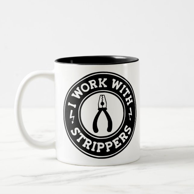 Taza Bicolor Trabajo Con Strippers #USAPatriotGraphics (Izquierda)