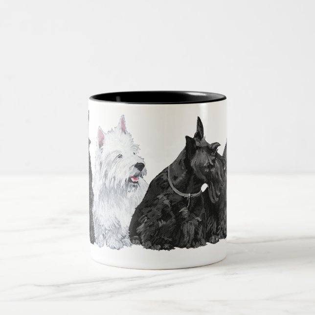 Taza Bicolor Tres Scotties curiosos y un Westie (Centro)