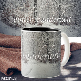 Taza Bicolor Un camino a través del bosque de invierno encantad