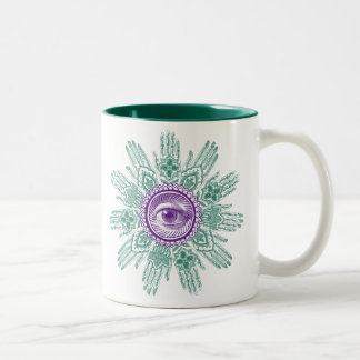 Taza Bicolor Un círculo de manos y de un ojo