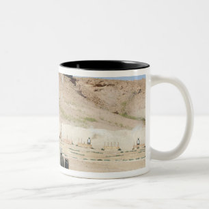 Taza Bicolor Un instructor observa como un soldado del ejército