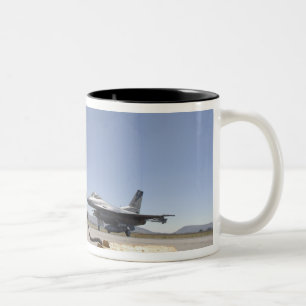 Taza Bicolor Un jefe de equipo de la fuerza aérea de los