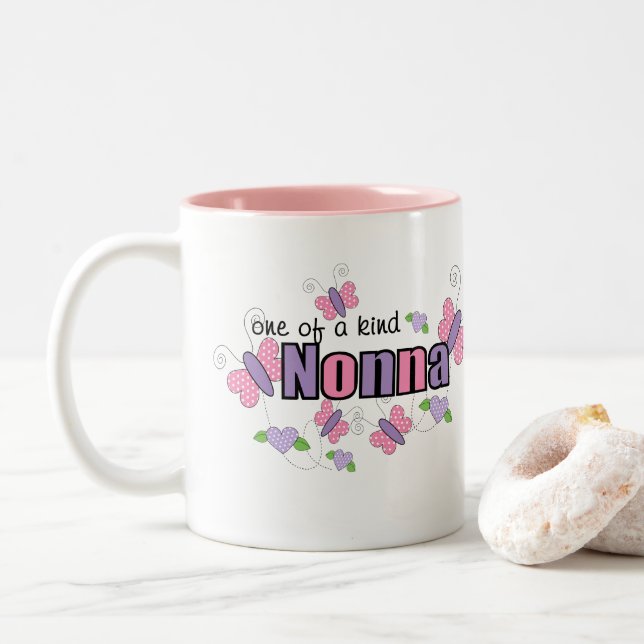 Taza Bicolor Un Nonna Amable (Con donut)