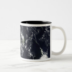 Taza Bicolor Un penacho volcánico de la caldera de Rabaul