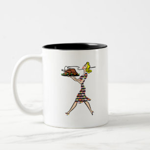Taza Bicolor una ama de casa rubia de los años 50