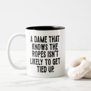 Taza Bicolor Una dama que conoce los trucos no es probable que