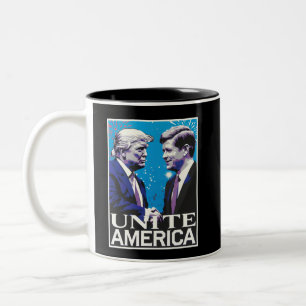 Taza Bicolor Unir a Estados Unidos con un Trump icónico