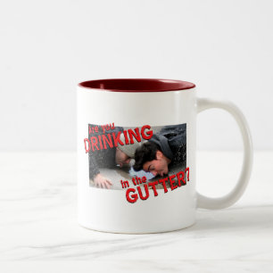 Taza Bicolor ¿"Usted está bebiendo en el canal? "