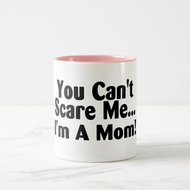 Taza Bicolor Usted linado me asusta Im una mamá (Centro)