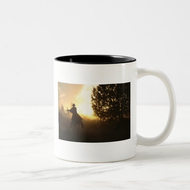 Taza Bicolor Vaquero con Lasso al atardecer (Derecha)