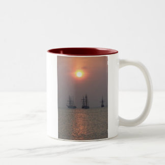 Taza Bicolor Vela de la madrugada