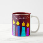 Taza Bicolor Velas de Menorah Rojas Felices Hanukkah Script neg<br><div class="desc">"Feliz Hanukkah". Aquí hay una manera fácil de entrar en el ambiente vacacional cada mañana. Añade brillo extra a tu día cuando te relajes con tu bebida favorita en esta taza de café personalizado y colorida Hanukkah. Un ilustracion juguetón y artístico de velas de menorah azul con coloridos patrones de...</div>