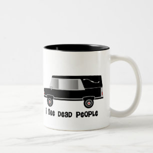 Taza Bicolor "Veo a la gente muerta": Director funeral da dos t
