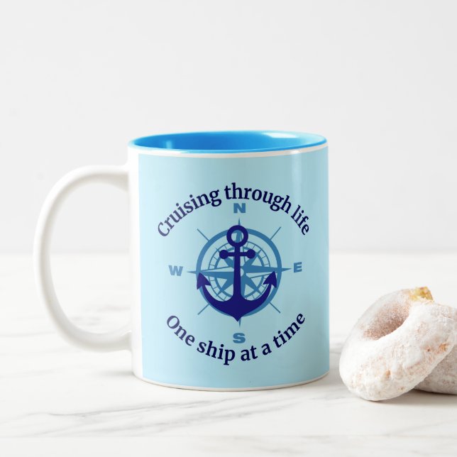 Taza Bicolor Vida de Crucero (Con donut)