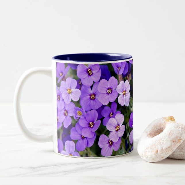 Taza Bicolor Violetas (Con donut)