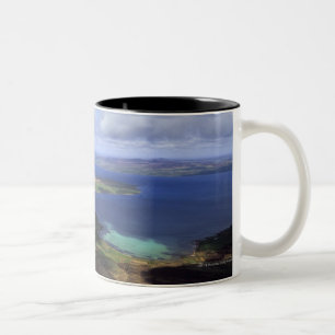 Taza Bicolor Visión superior: continente del sonido, graemsay