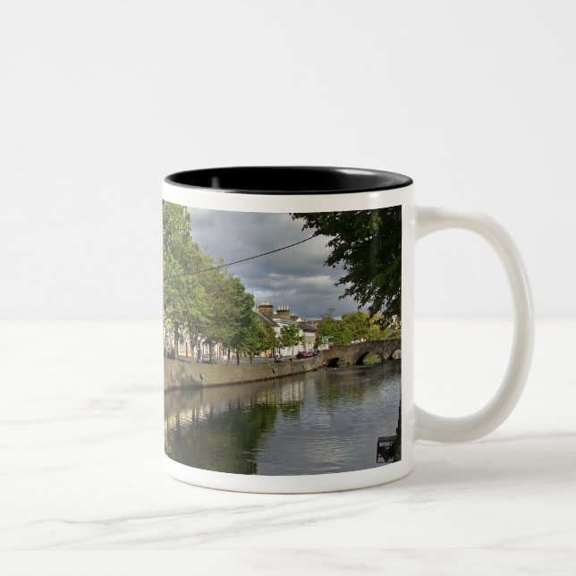Taza Bicolor Westport, Irlanda. La ciudad atlántica de (Derecha)