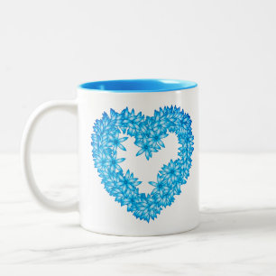 Taza Bicolor Wreath de flores en forma de corazón, azul pastel