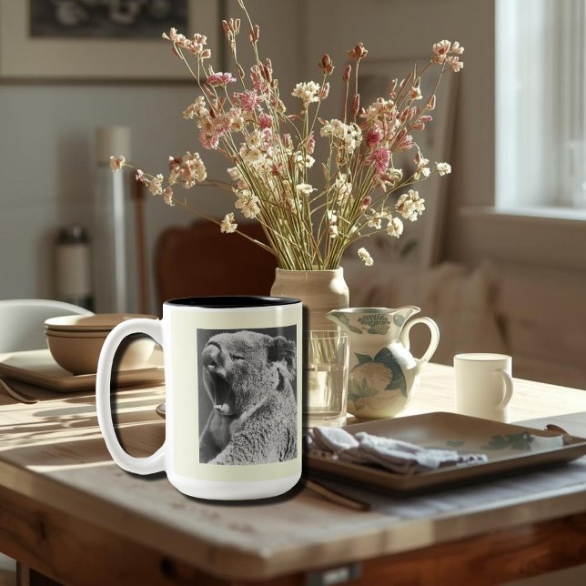 Taza Bicolor Yawning Koala-graciosa cita no2 (Subido por el creador)