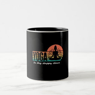 Taza Bicolor Yoga Retro Divertido Yoga Es Mi Hora Feliz