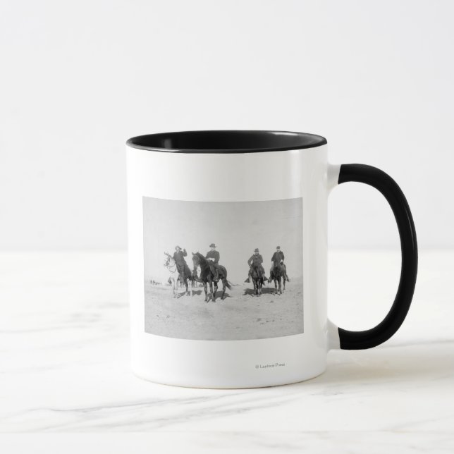 Taza Bill Búfalo, Millas Generales, Capitán Baldwin (Derecha)
