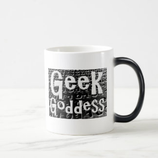 Taza binaria de la diosa del friki