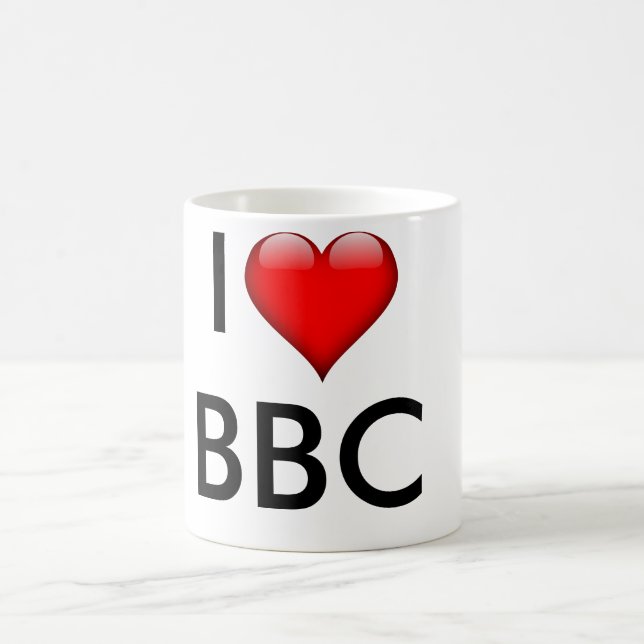 Taza blanca clásica de la BBC (Centro)
