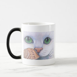 Taza blanca del gato y del caracol