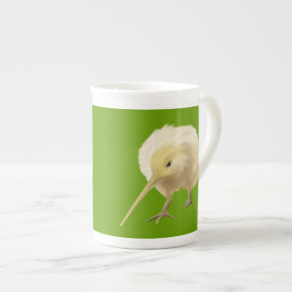 Taza blanca del kiwi