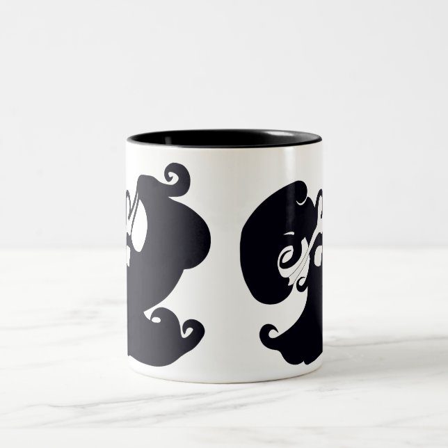 Taza blanco y negro de las bailarinas de la danza (Centro)