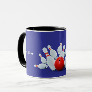 Taza ¡Bola y bolos de bolos dan en el blanco!