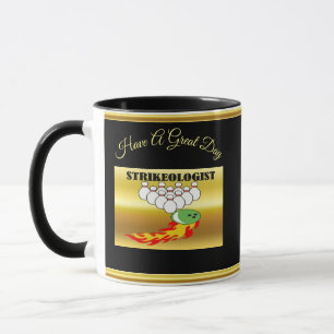 Taza Bolas y bolas con la palabra STRIKEOLOGIST