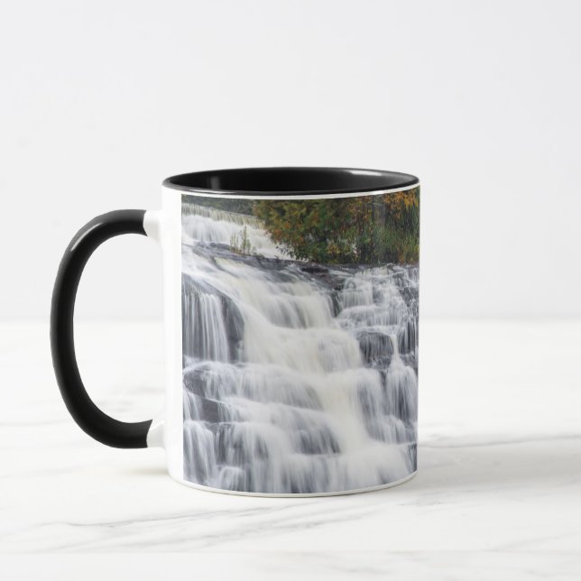 Taza Bond Falls en otoño cerca de Paulding, Michigan (Izquierda)
