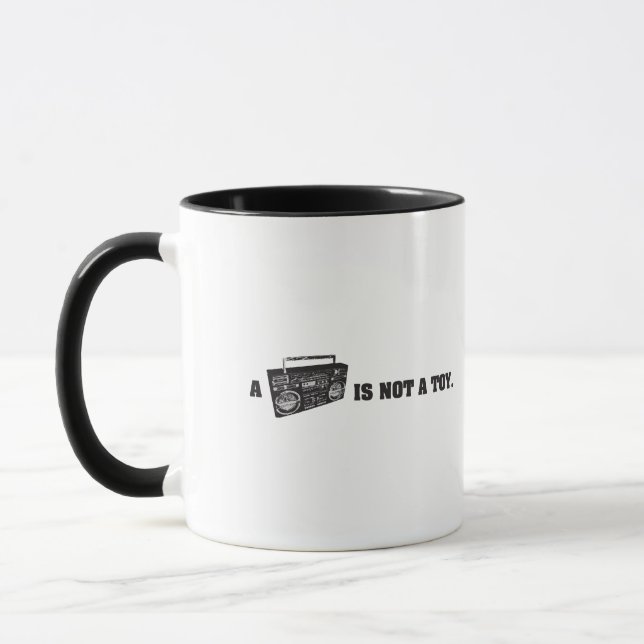 Taza Boombox no es un juguete (Izquierda)