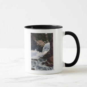 Taza Boulder cae en el barranco de Boulder, opinión de