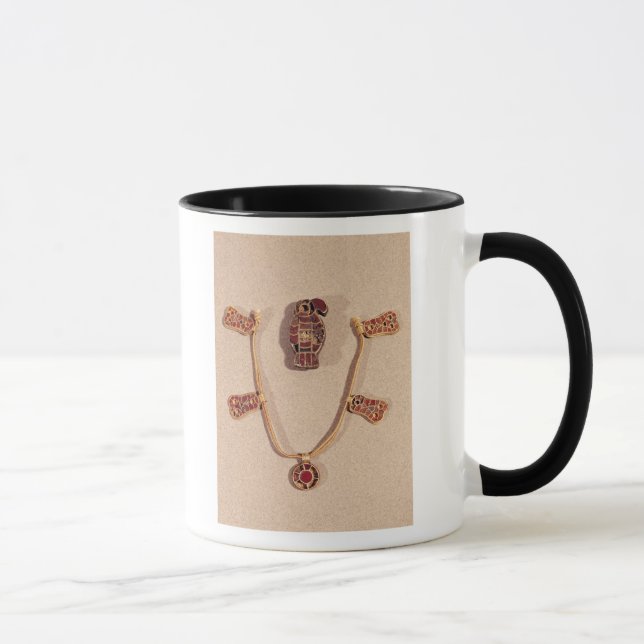 Taza broche Eagle-formada y un collar (Derecha)